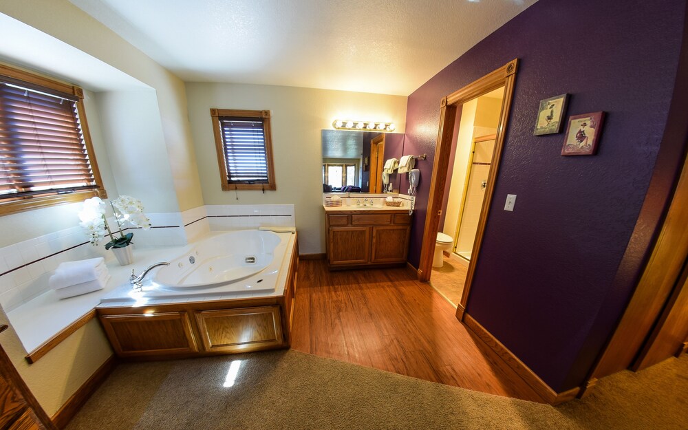 Jetted Tub