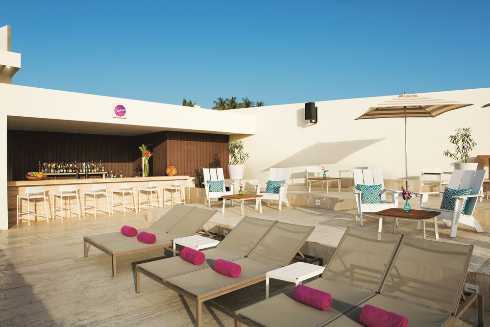 Sundeck