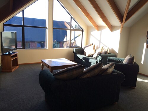 Snow Denn Lodge - Hostel