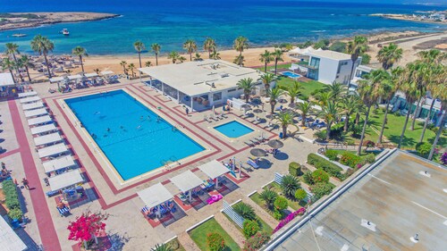 Dome Beach Hotel and Resort