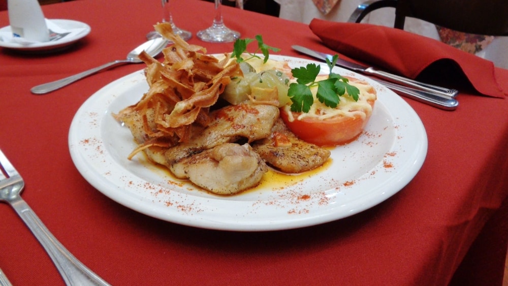 Comida y bebida