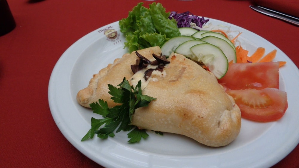Comida y bebida