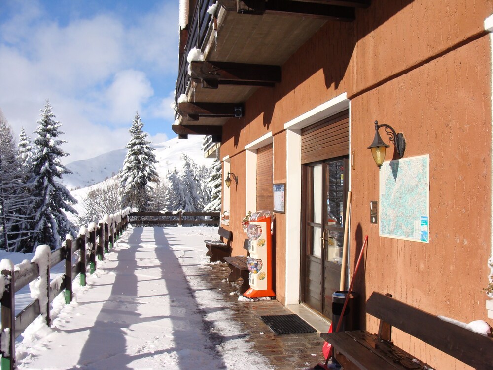 Esterni