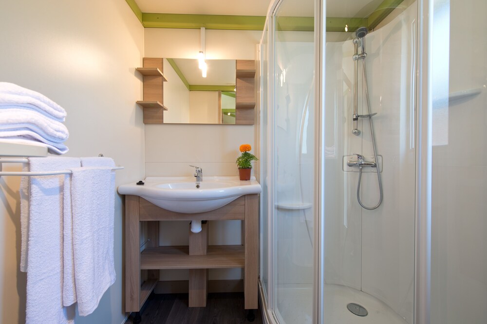 Cabin (2 people) - Bathroom