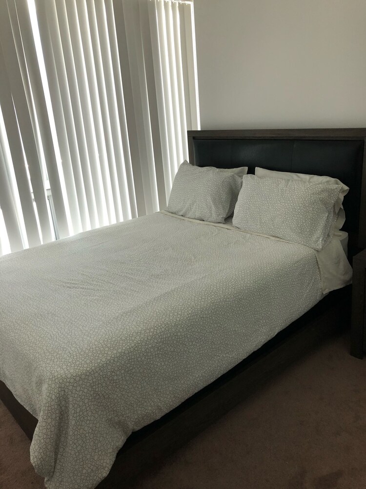 City Condo, 2 Bedrooms - Guestroom