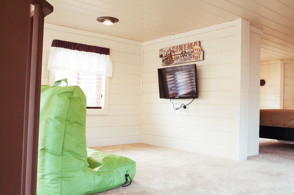 Cottage - Living Area