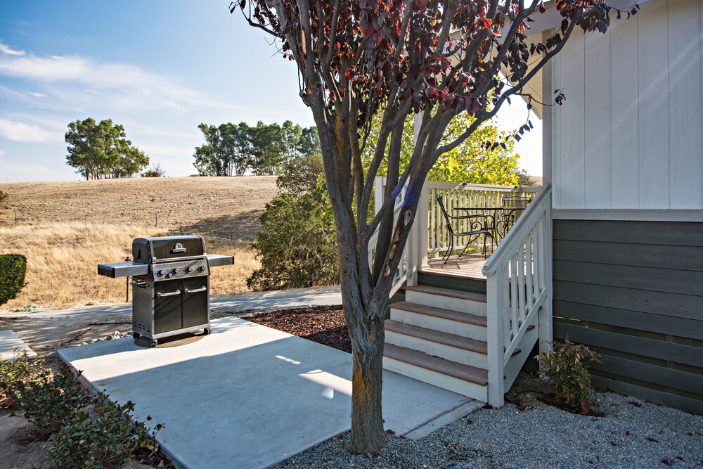 Chalet, 1 Queen Bed, Kitchenette - Terrace/Patio