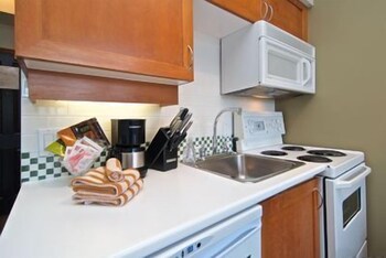 West Cirque - In-Room Kitchen
