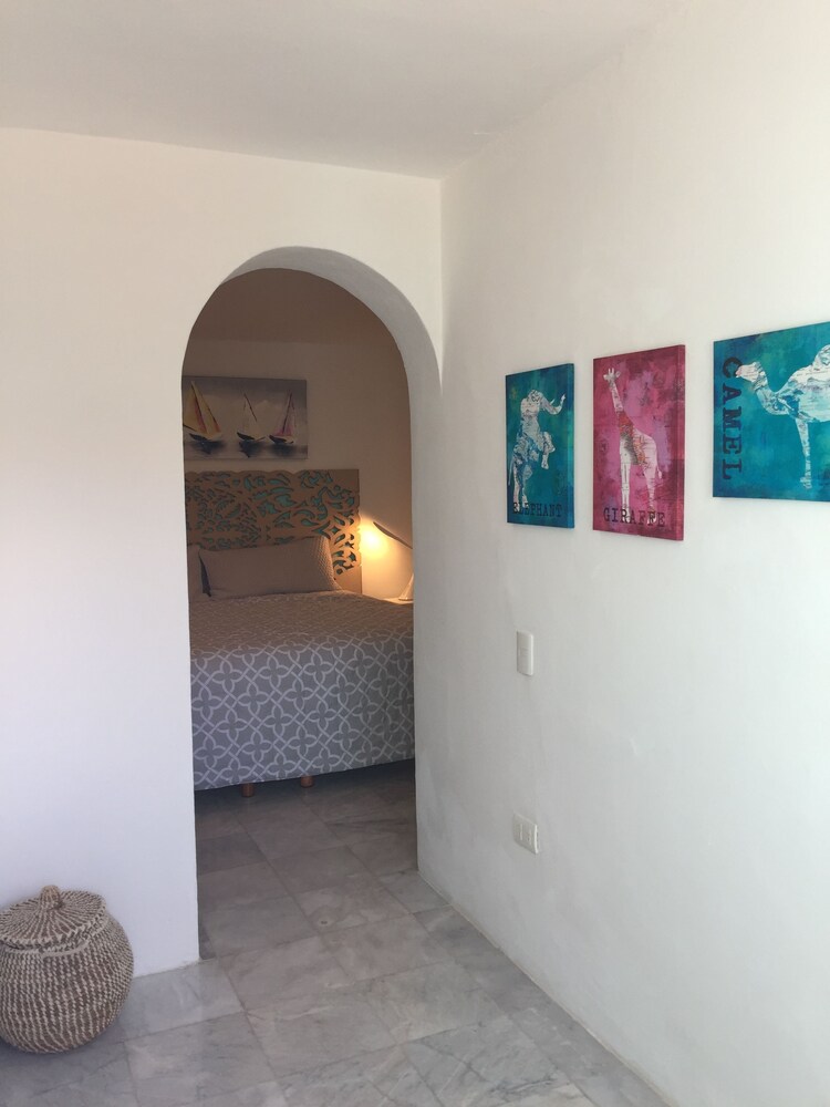 Signature Suite - Guestroom