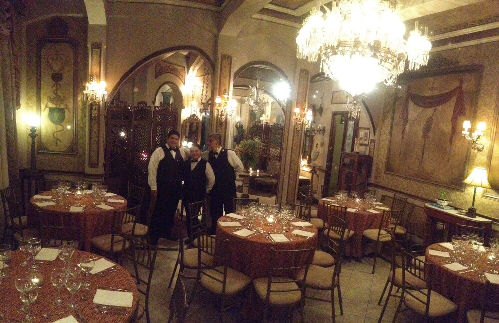 Hotel Lounge