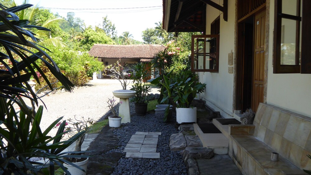 Hotel Front