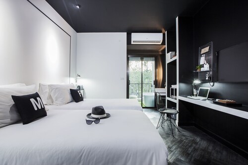 Blu Monkey Hub and Hotel Phuket - SHA Plus