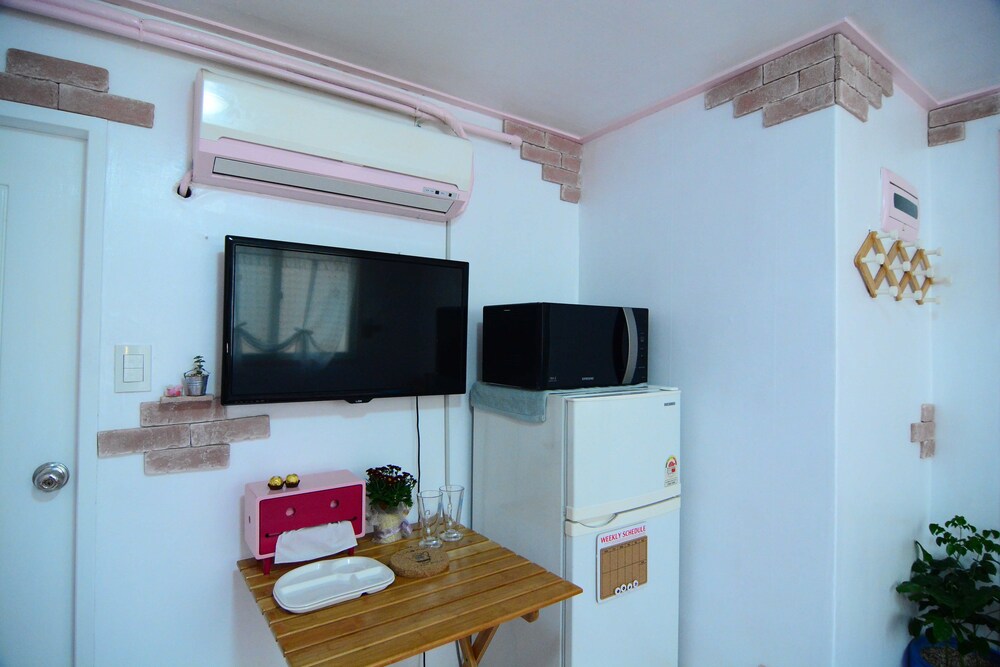 객실 (Twin Kitty Studio)