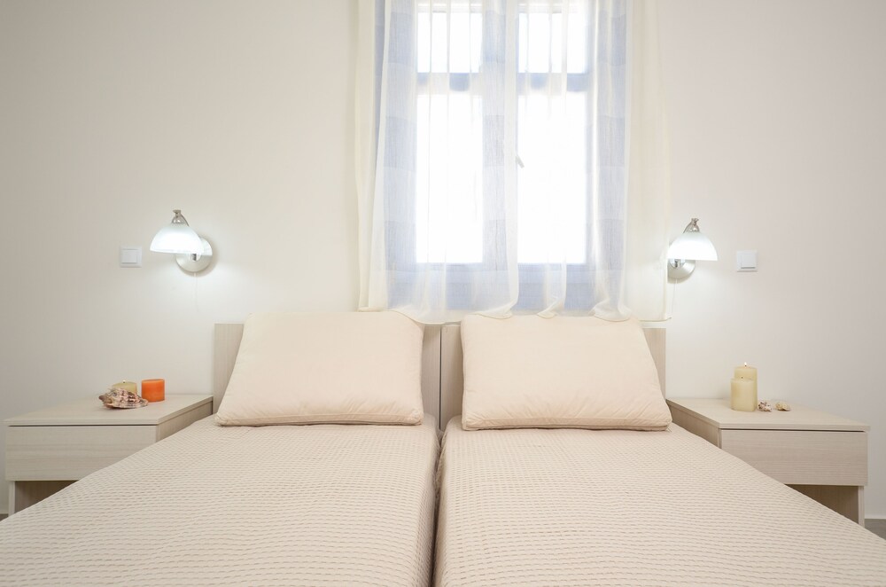 Villa, Private Pool, Sea View (Lagoon) - Guestroom