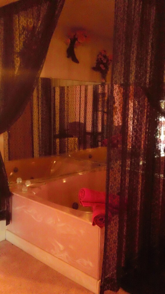 Jetted Tub