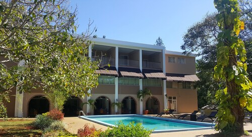The Mandeville Hotel