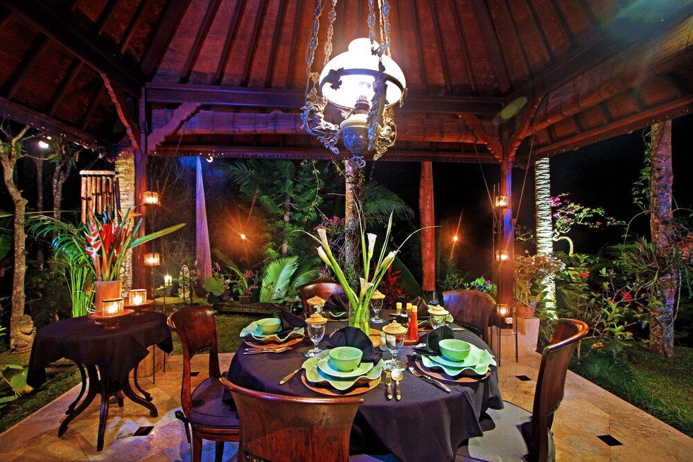 Family Dining