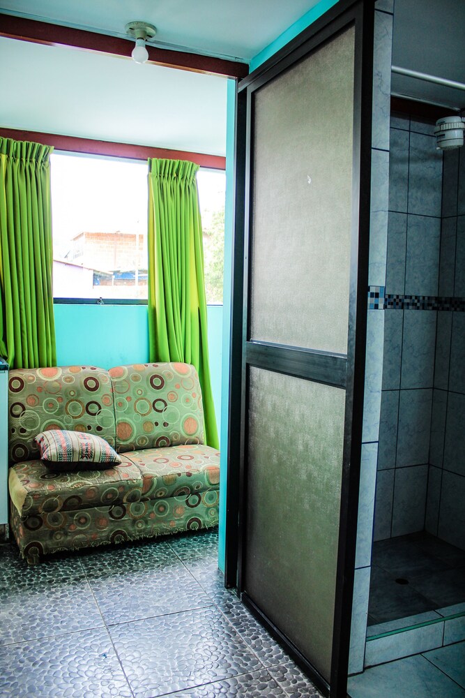Economy Apartment, 2 Queen Beds, Kitchen, City View - Guestroom