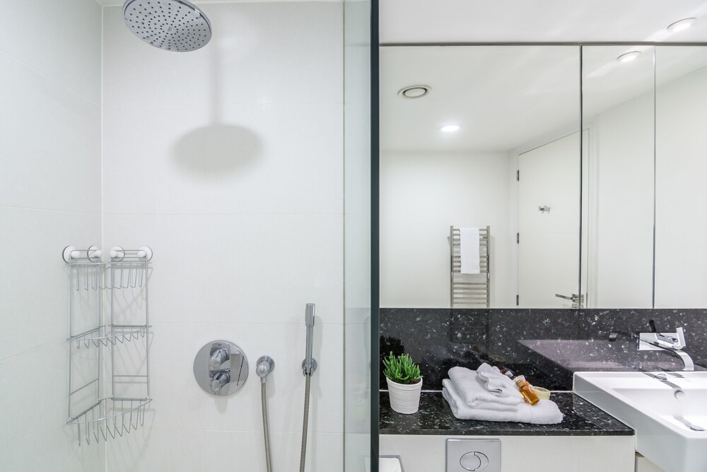 Apartment, 3 Bedrooms (5) - Bathroom