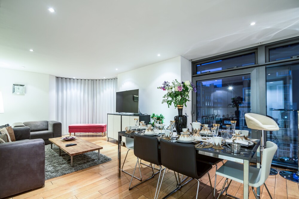 Apartment, 3 Bedrooms (5) - In-Room Dining