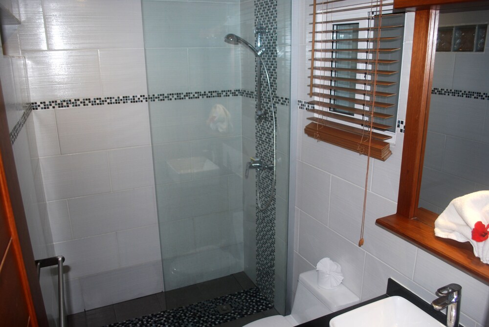 욕실 (Standard One Bedroom Apartment)