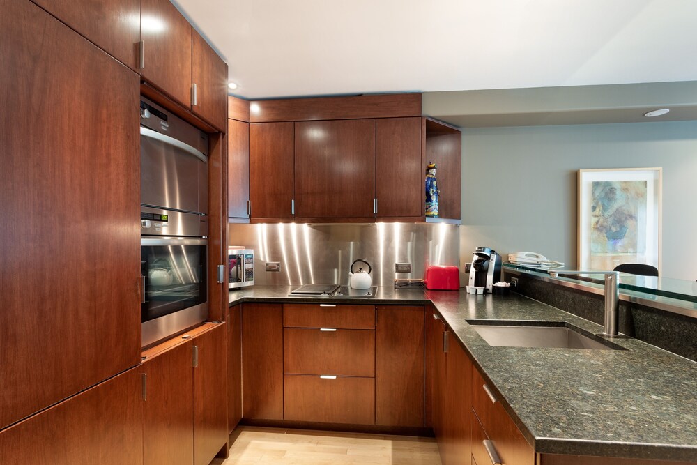 In-Room Kitchen