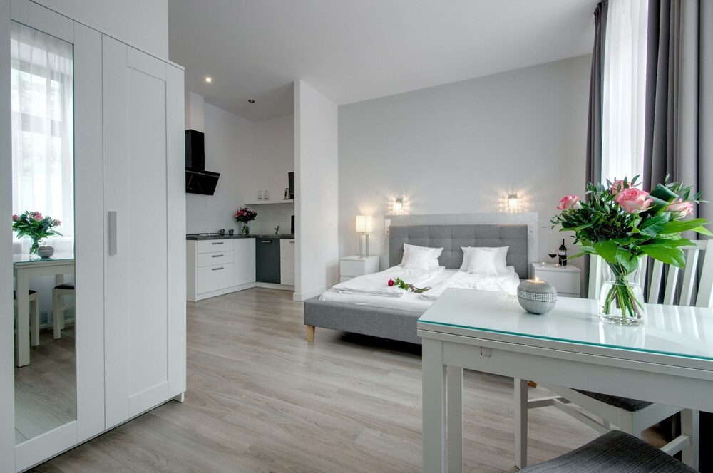 Studio - Guestroom
