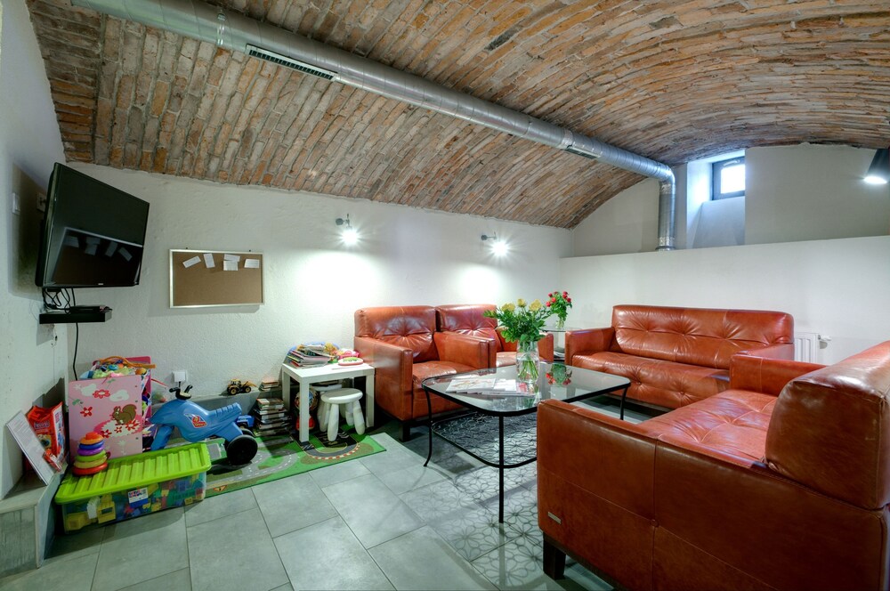 Childrens Play Area - Indoor