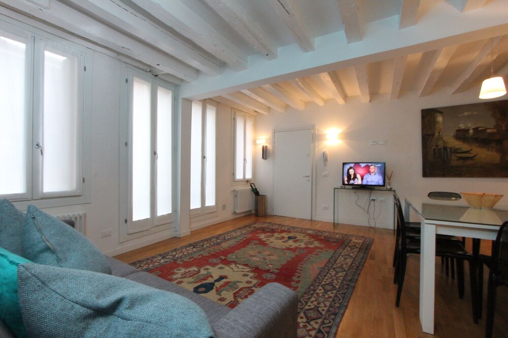 Apartment, 2 Bedrooms ( Apt. Acquamarina-San Marco 3735) - Living Room