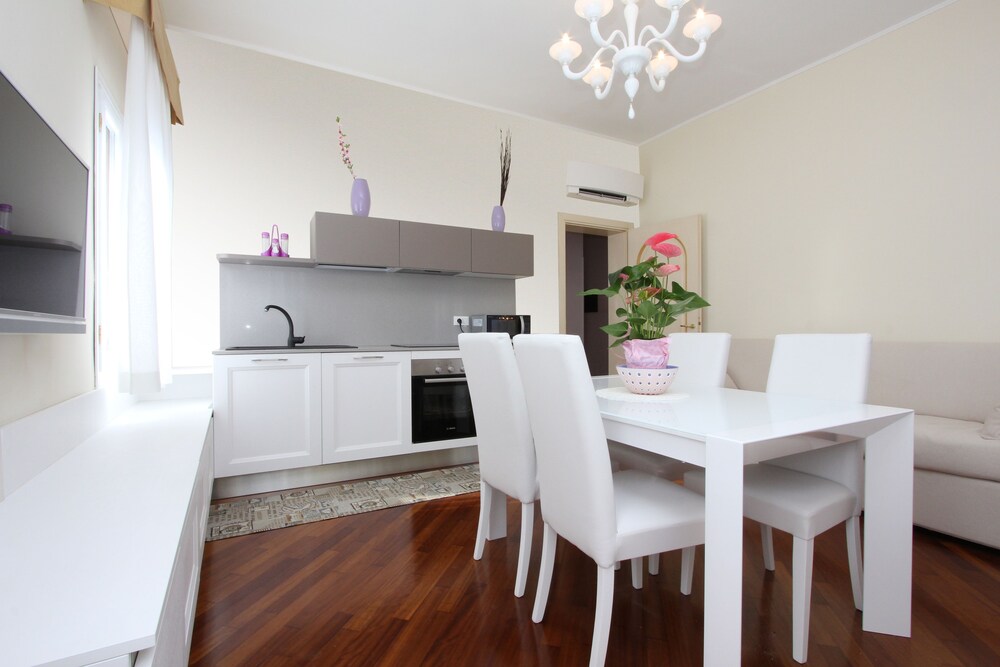 Apartment, 2 Bedrooms, City View (Splendid) - Living Area