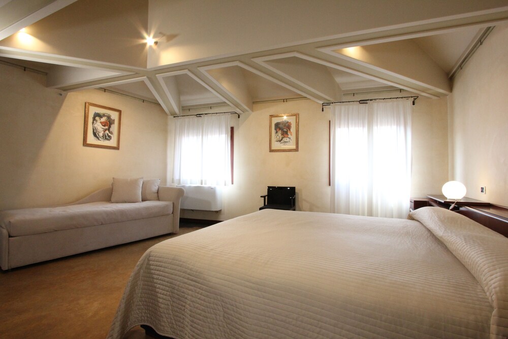 Apartment, 2 Bedrooms (San Marco Gallery) - Guestroom