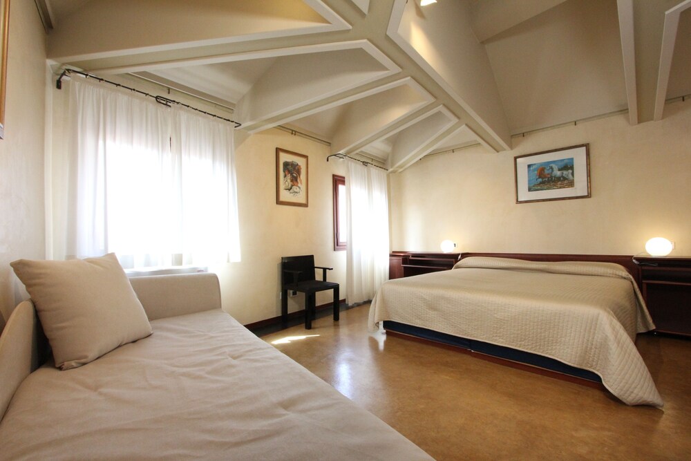 Apartment, 2 Bedrooms (San Marco Gallery) - Guestroom