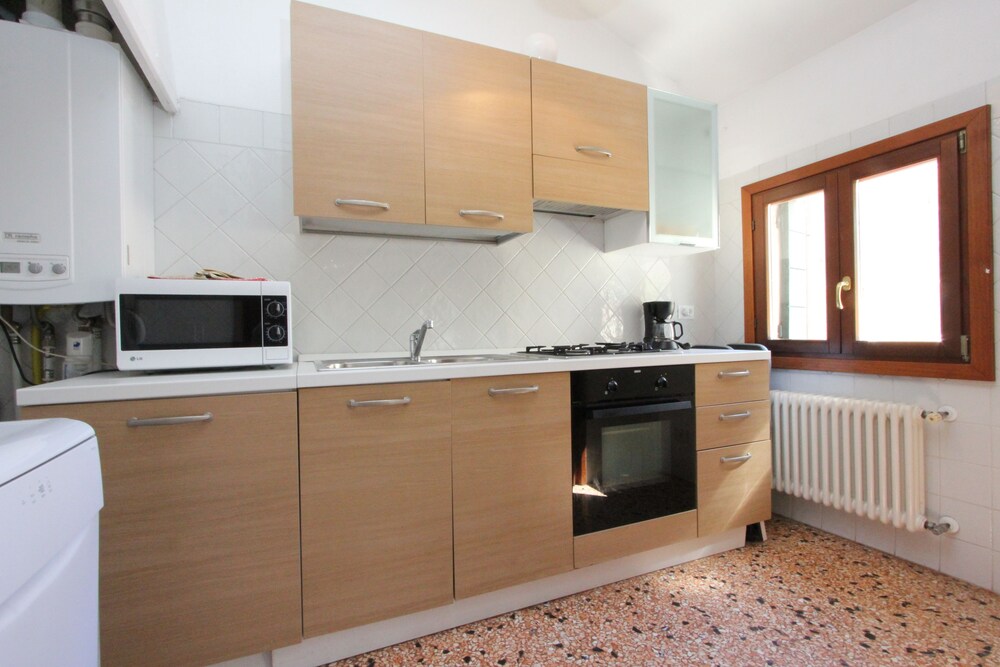 Apartment, 2 Bedrooms (San Marco Bis - Castello 4605) - In-Room Kitchenette