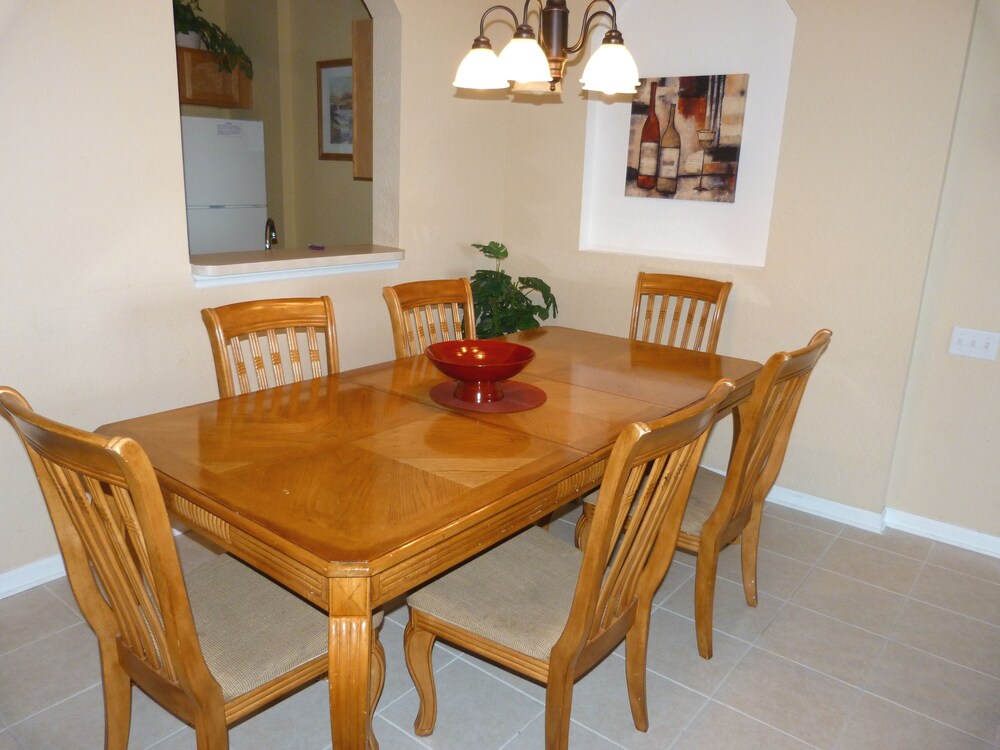 객실 내 식사 ( Disney World Area - It's All About The Mouse - Private Home)