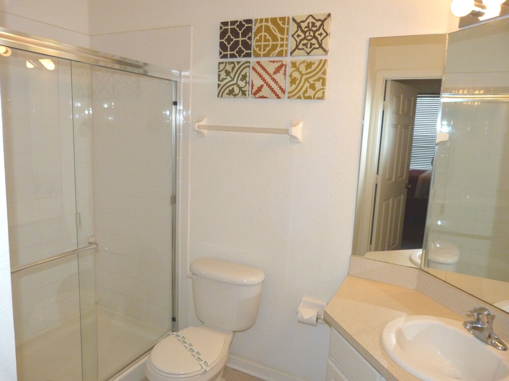 욕실 ( Disney World Area - It's All About The Mouse - Private Home)