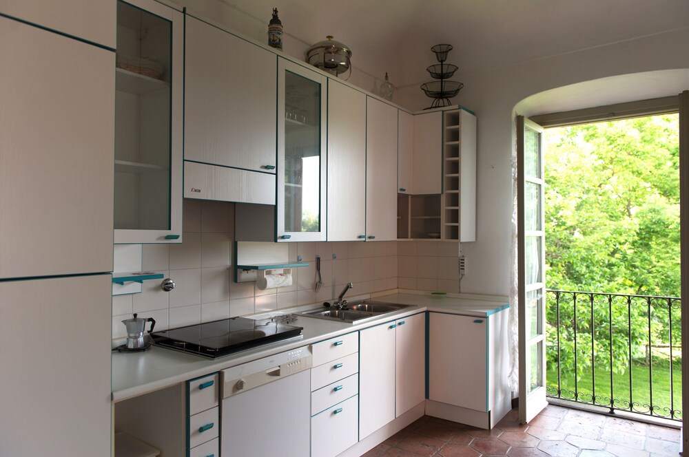 Cucina in camera (Appartamento, terrazzo)