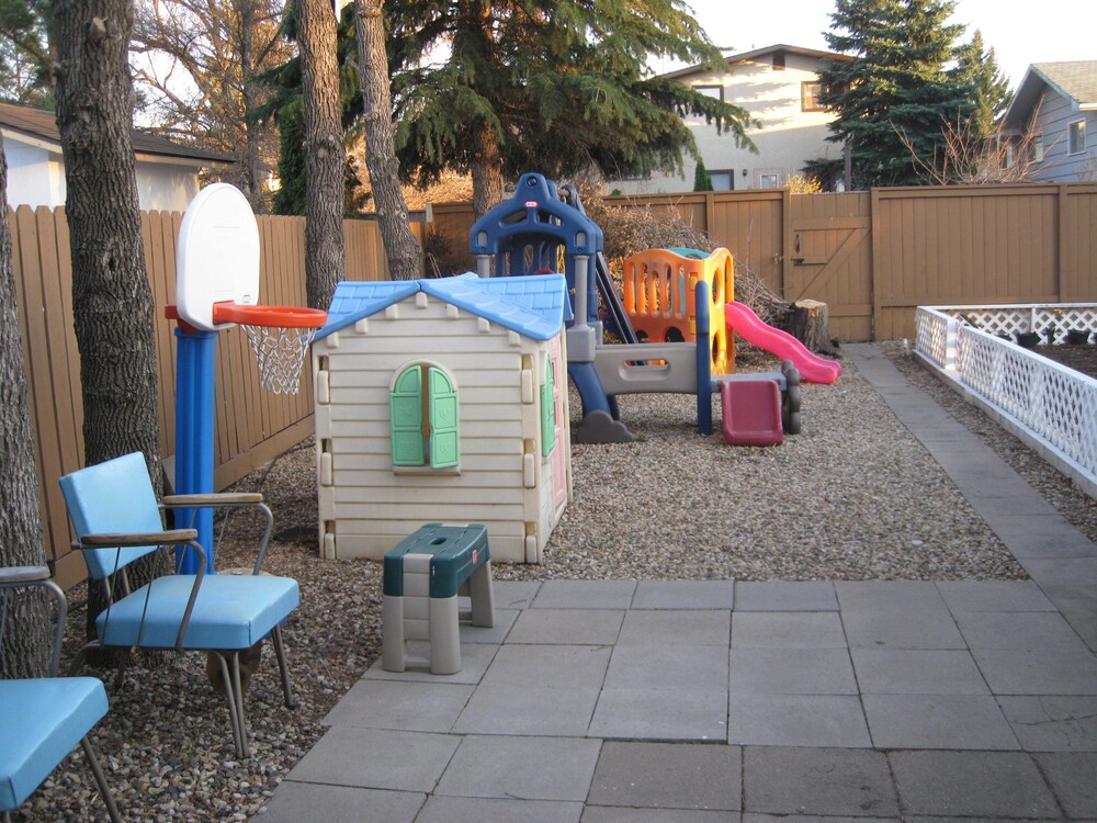 Childrens Play Area - Outdoor