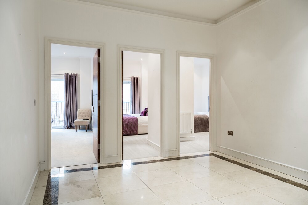 Premier Apartment, 3 Bedrooms, Accessible, Patio - Guestroom