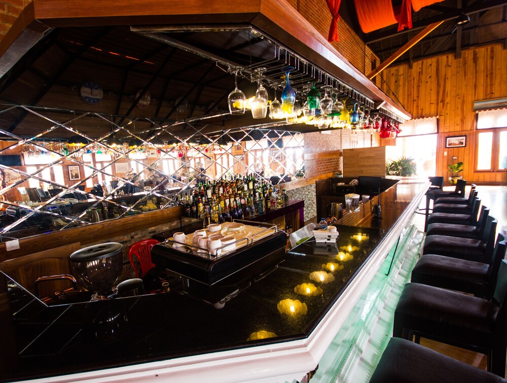 Hotel Bar