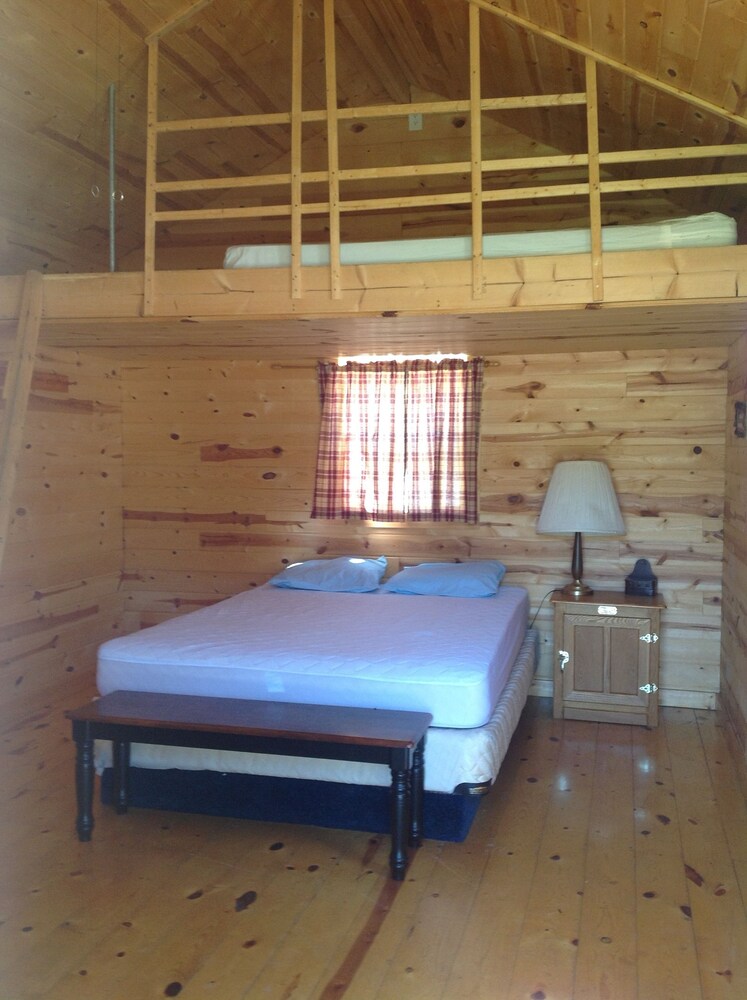 Basic Sleeping Cabin, 2 Queen Beds With Loft (No Linens) - Guestroom View