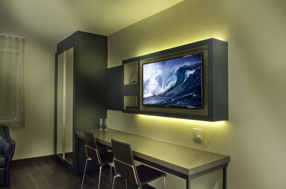 In-Room Business Center