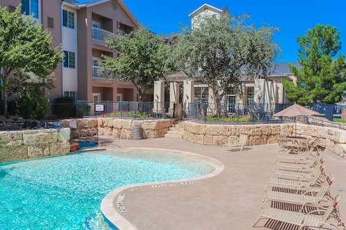 Arbor Inn and Suites