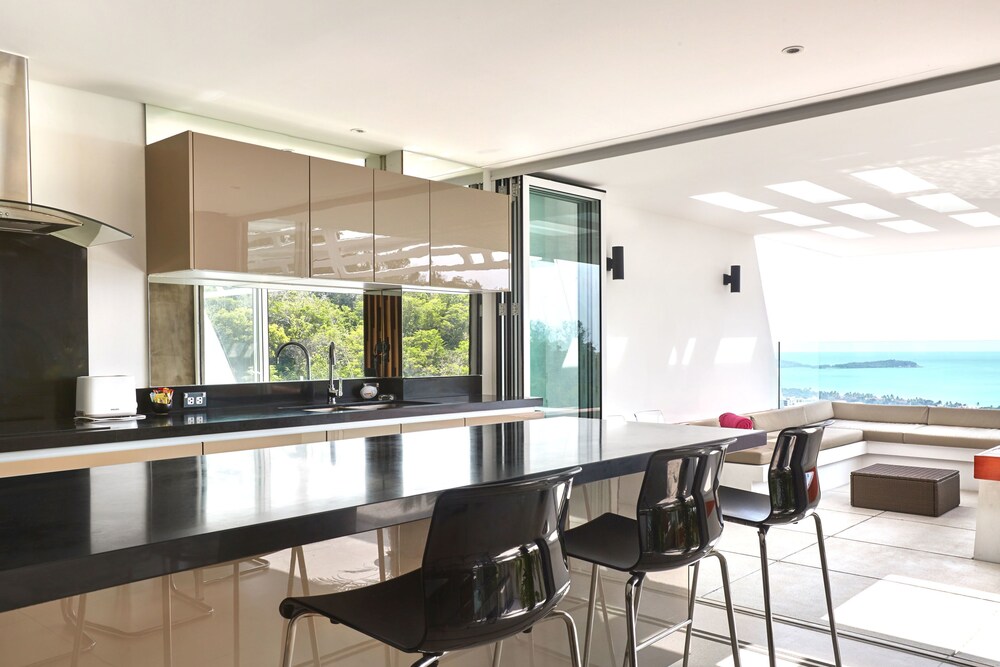 객실 (Three Bed Room Deluxe Villa)