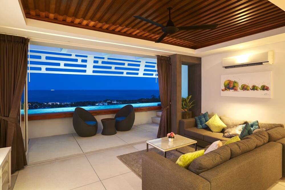 거실 공간 (Three Bed Room Coral Villa)