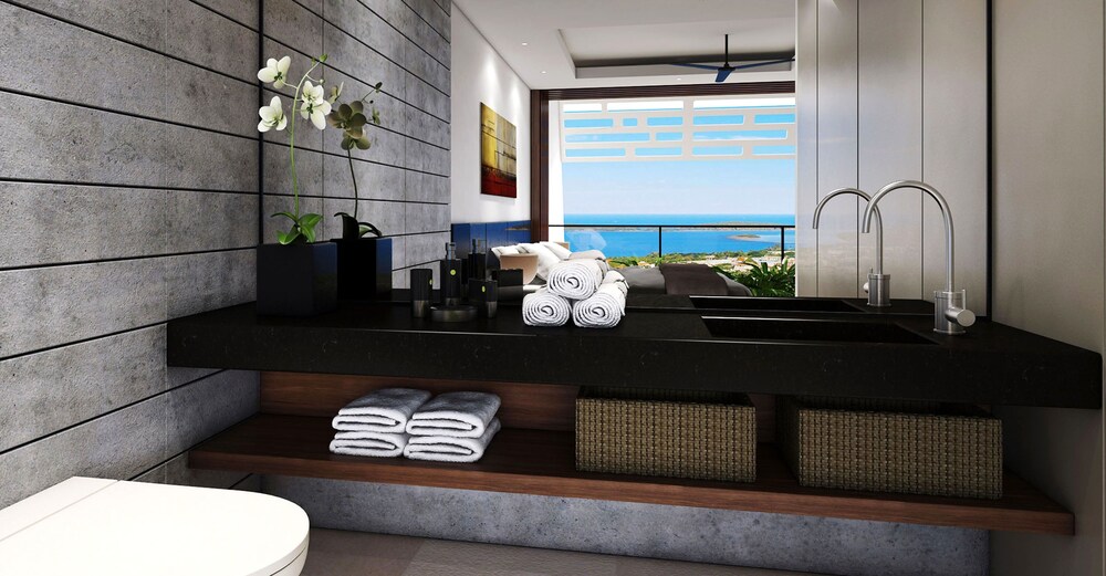 욕실 (Three Bed Room Coral Villa)