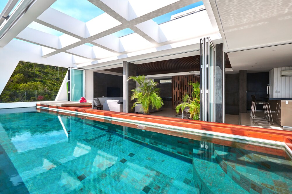 객실 (Three Bed Room Deluxe Villa)