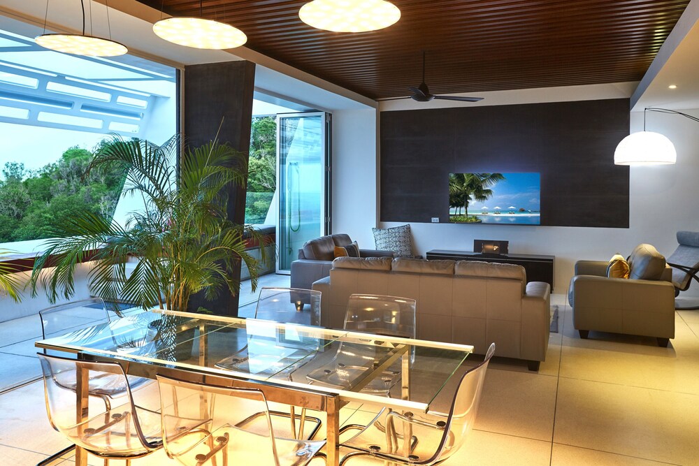 객실 (Three Bed Room Deluxe Villa)