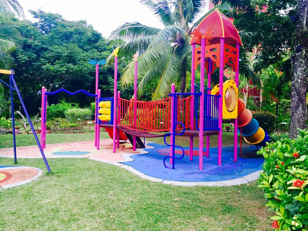 Childrens Play Area - Outdoor