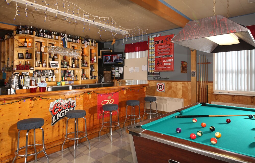 Hotel Bar