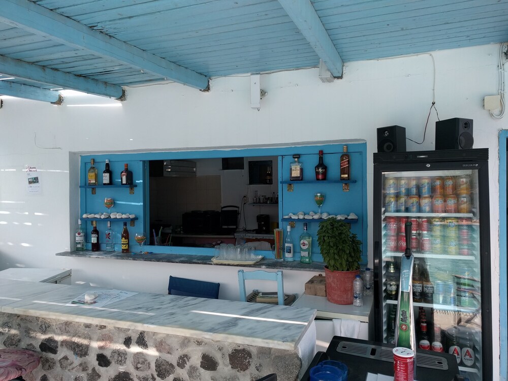 Hotel Bar